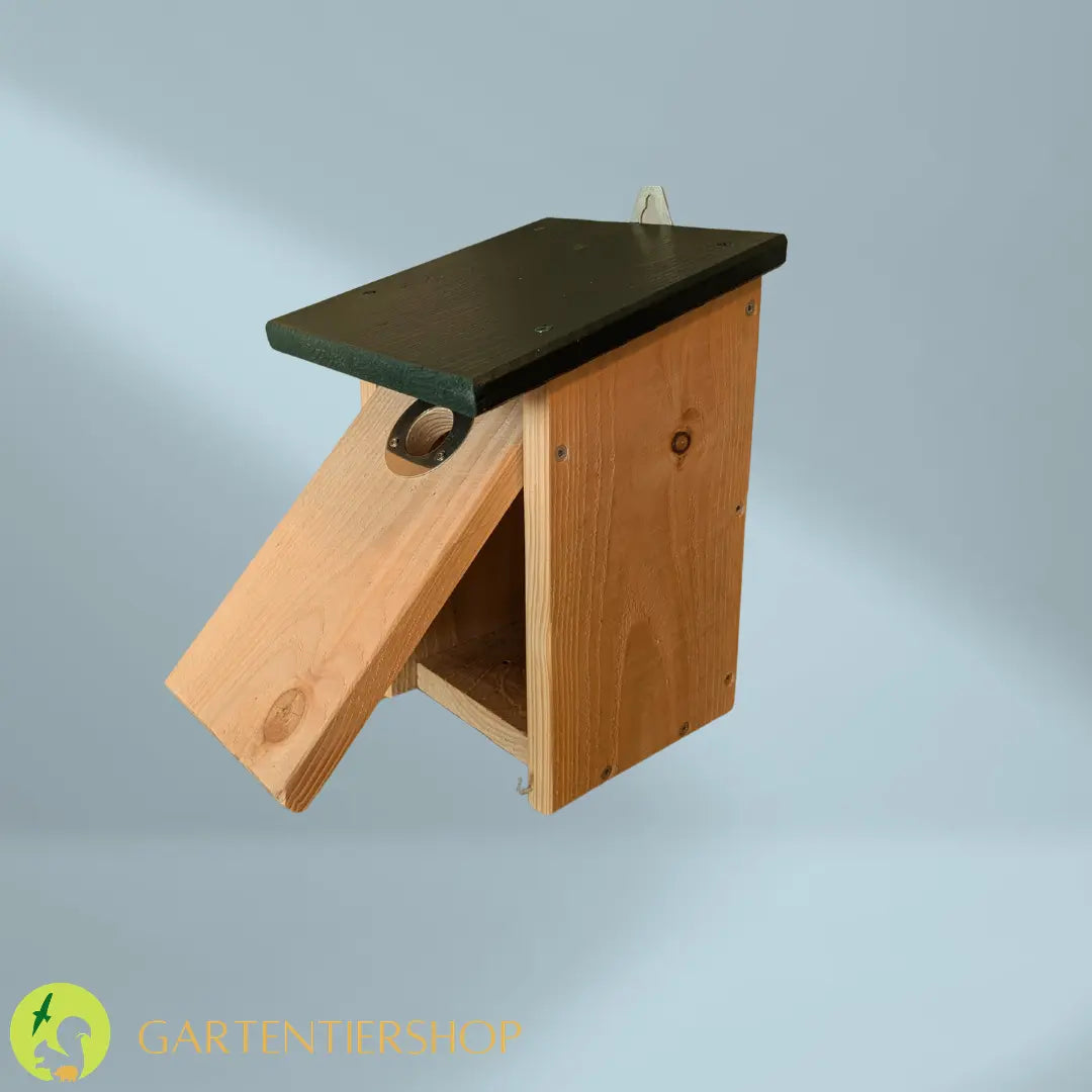 Nistkasten für Kohlmeise, Trauerschnäpper oder Sperling (32mm Einflug) mit Spechtschutzblech